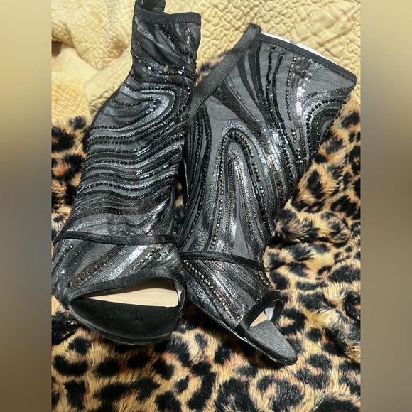 Aldo open toe booty heels with sparkle sequin beaded stilettos size 7.5 new! - Picture 2 of 3